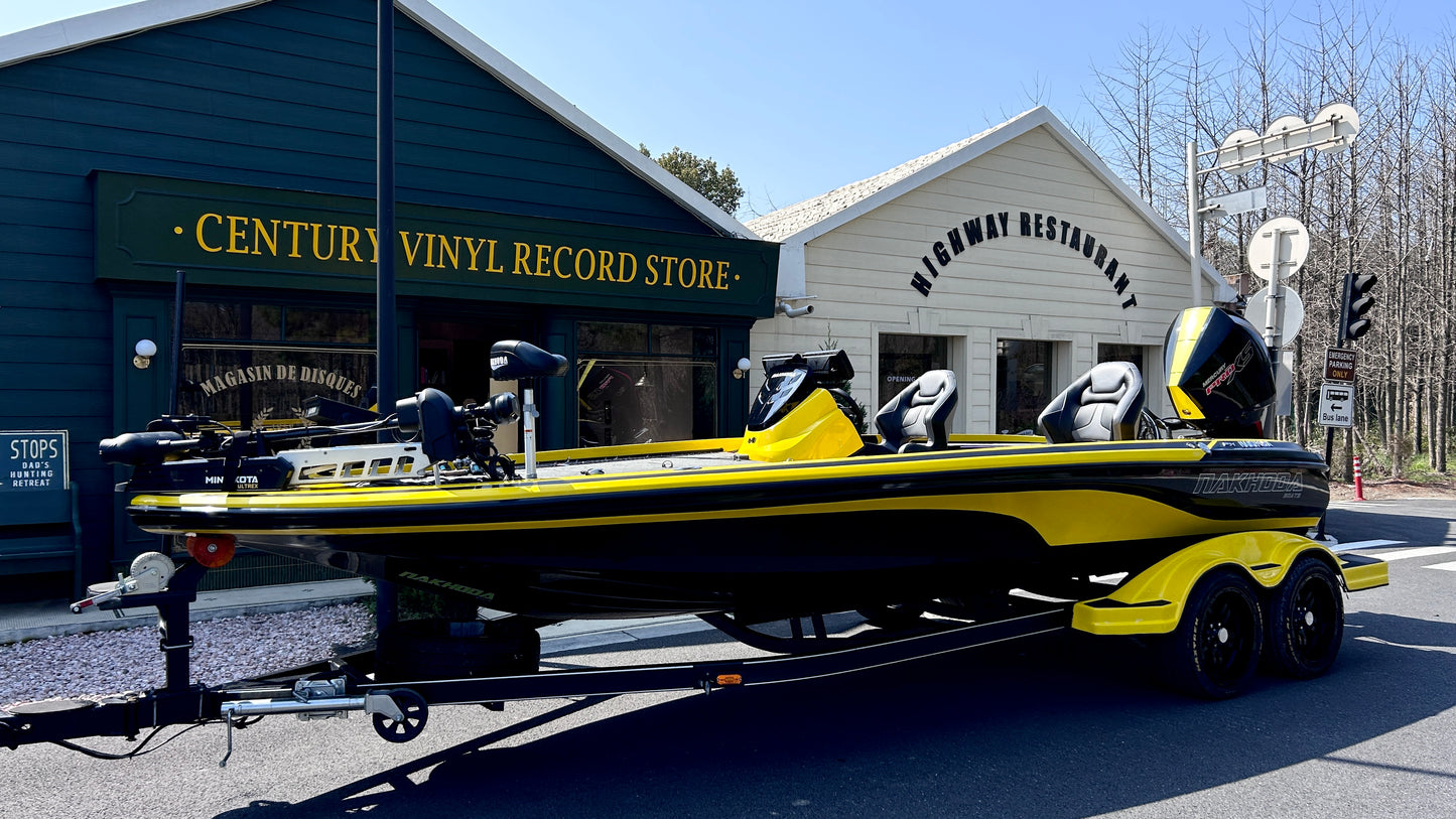 FX300 C/DC BASS BOAT