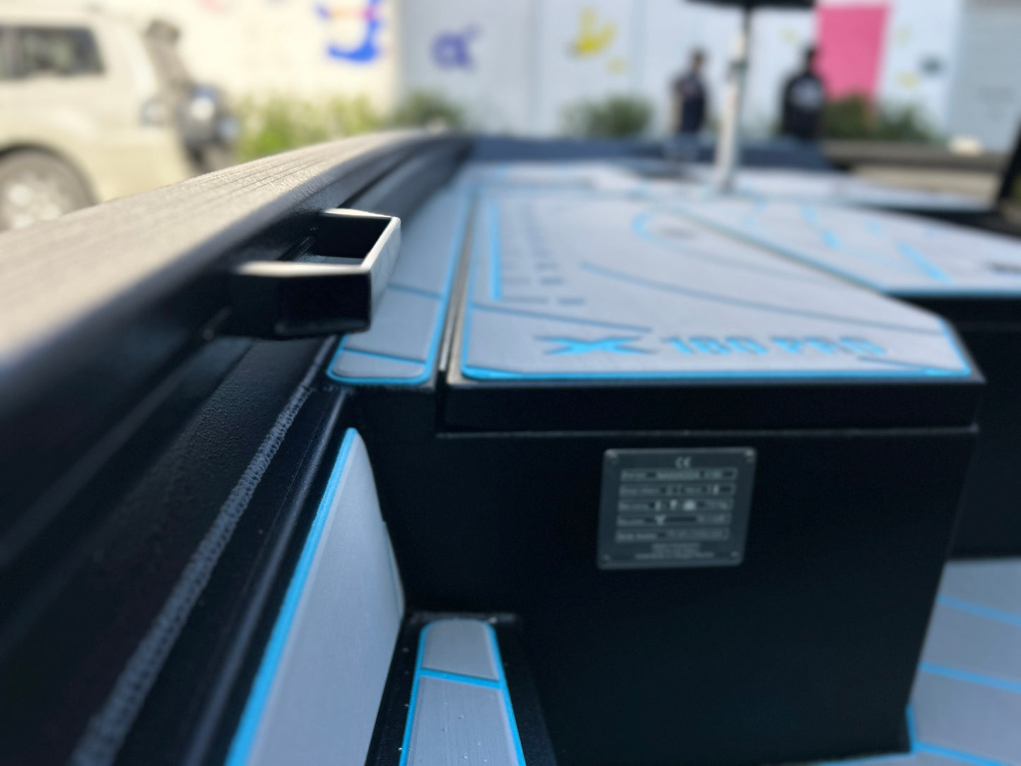 X180 -